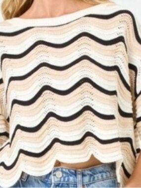 NWT l*space Cream and Black Scalloped Stripe Knit Top size S